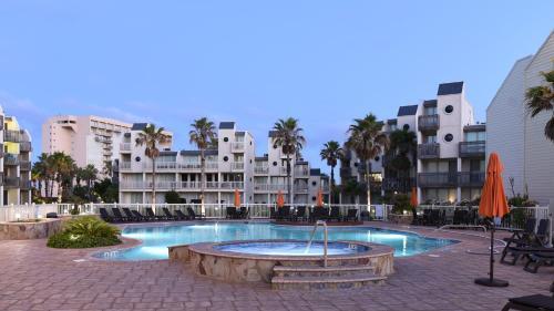Super Pool View! Beachfront Property Cant Miss The Fun! Pet Friendly