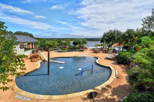 Chic Cabin - The Reserve At Lake Travis Cabin