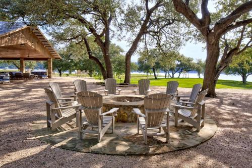 Chic Cabin - The Reserve At Lake Travis Cabin