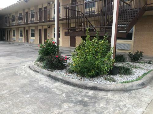 Hotel American Inn And Suites Victoria