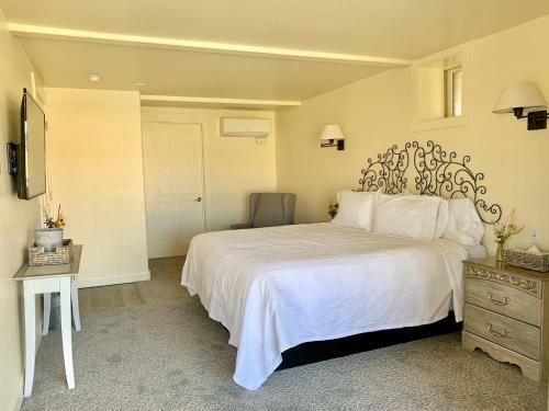 Annie's Place Bed & Breakfast
