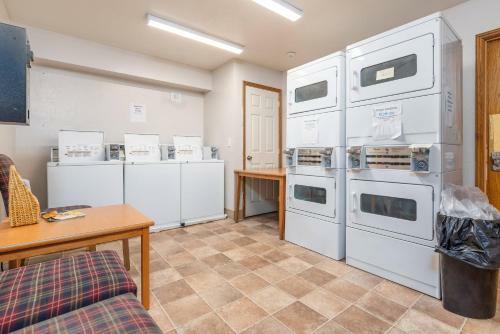 Apartamento Condo 220 Wifi Community Pool Jacuzzi Bbq Laundry