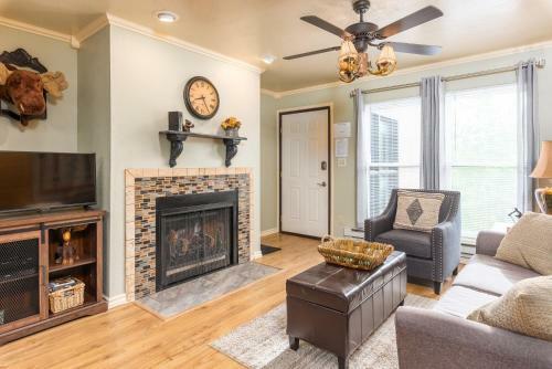 Apartamento Condo 220 Wifi Community Pool Jacuzzi Bbq Laundry