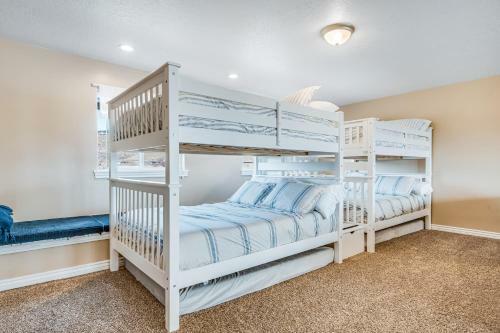 Meadows Inn At Bear Lake