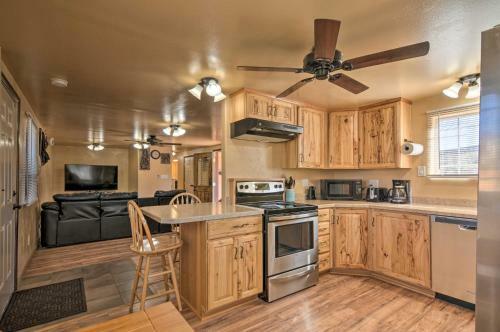 Home With Canyon Views 2 Mi To Grand Staircase