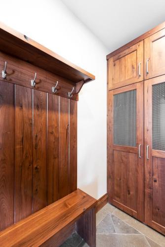 Silver Strike Lodge #201 - 2 Bed