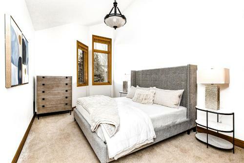 The Cove 2719