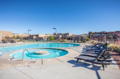 Villa Canyon Views