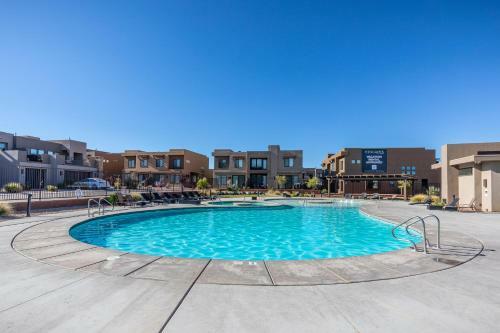Villa Canyon Views