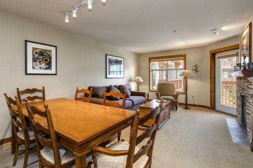 Powderhorn Lodge 411: Mountain Majesty Suite