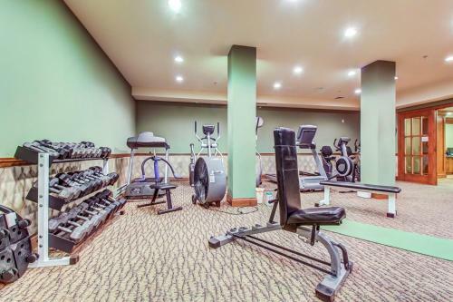 Powderhorn Lodge 411: Mountain Majesty Suite