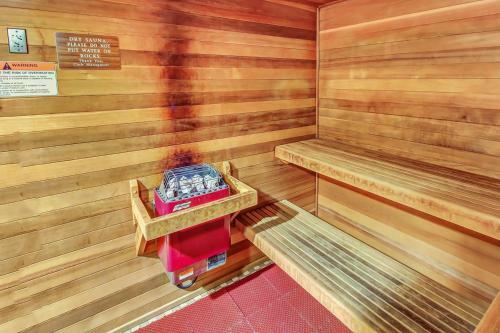 Powderhorn Lodge 411: Mountain Majesty Suite