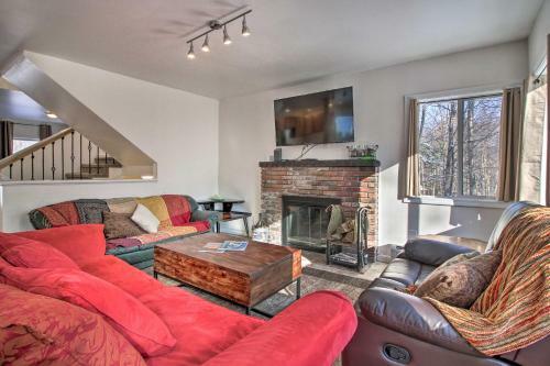 Stylish Killington House - 3 Miles To Skiing!
