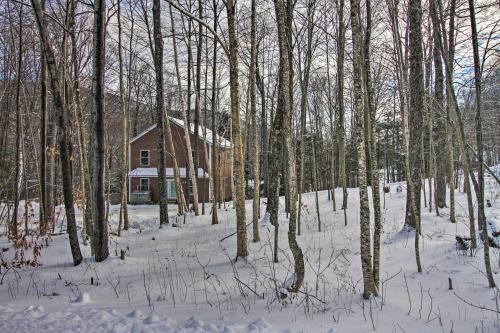 Stylish Killington House - 3 Miles To Skiing!