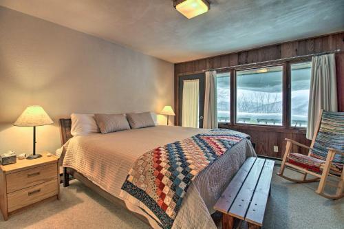Charming Townhome Pico Mtn Ski-in And Ski-out Access!