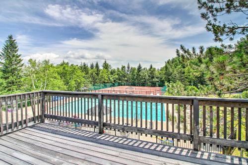 Ski-in And Ski-out Peru Condo At Bromley Mountain