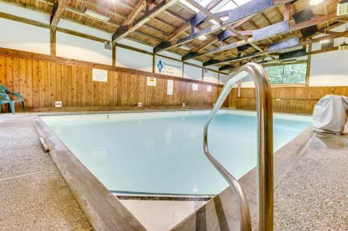 Mountainside Resort: A302
