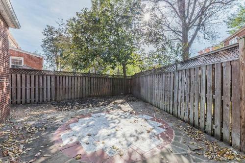 Enchanting Historic Townhouse With Game Room