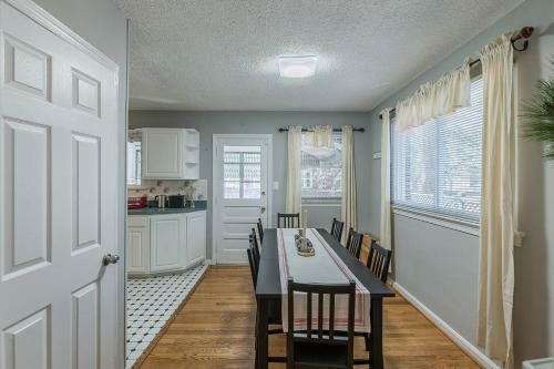 Enchanting Historic Townhouse With Game Room
