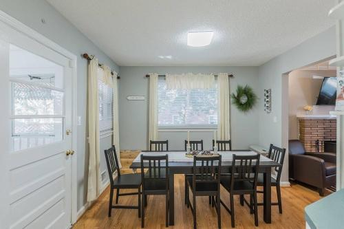 Enchanting Historic Townhouse With Game Room