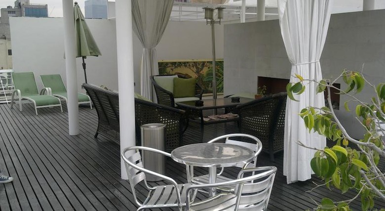Aparthotel Lombardo Suites