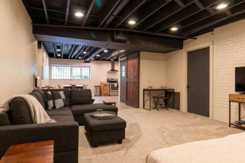 Hostal Mountainside Hideaway Retreat With Hot Tub!
