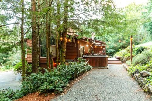 Hostal Mountainside Hideaway Retreat With Hot Tub!