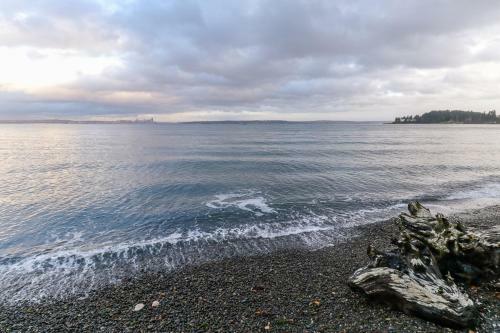 Rockaway Retreat