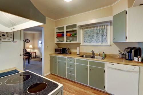 Rockaway Retreat