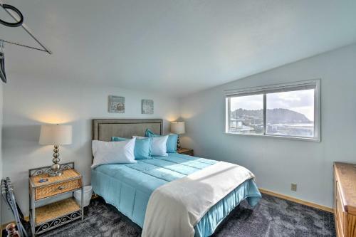 Coastal Retreat Deck, Ocean Views And Walk To Beach
