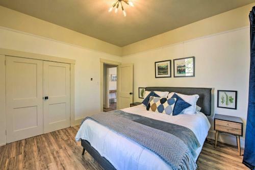Charming House Less Than 10mi To Olympic National Pk!
