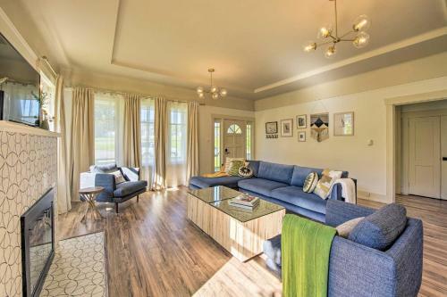 Charming House Less Than 10mi To Olympic National Pk!