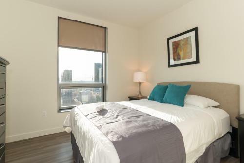 Pike And Pine Apartments