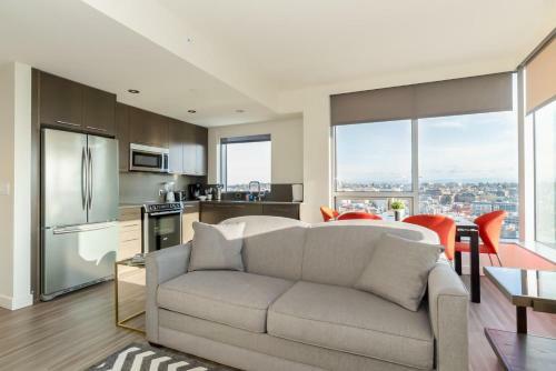 Pike And Pine Apartments