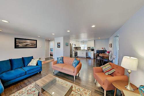 Stylishly Updated Beacon Hill Gem -- Near I-5 Home