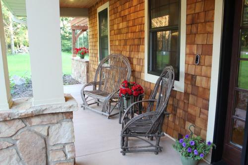 Bed & Breakfast Inn At The River