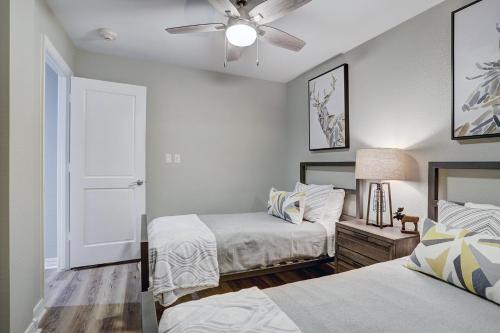 Apartamento Modern 2br + Den At St James- Sleeps 10! Condo