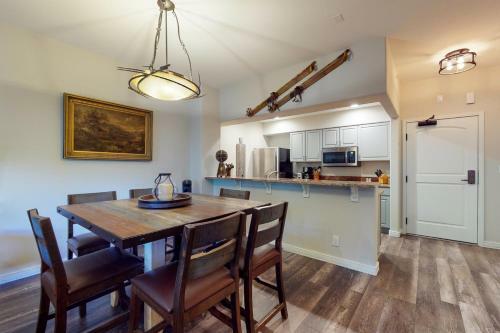 Borders Lodge Upper 204