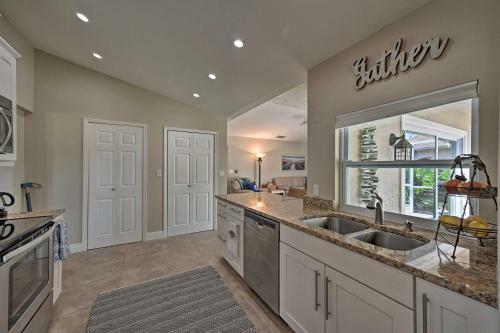 Sunny Marco Island Oasis Less Than 2 Miles To Beach!