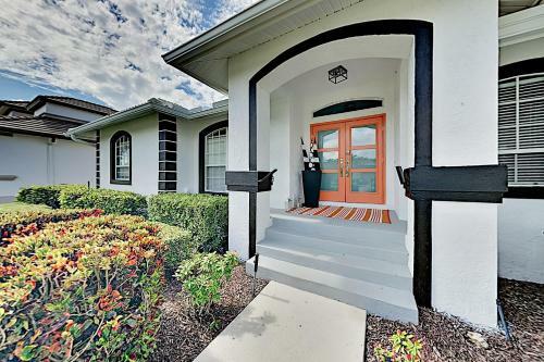New Listing! Chic Beach Haven With Pool, Near Beach Home