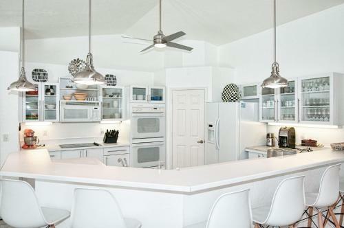 New Listing! Chic Beach Haven With Pool, Near Beach Home
