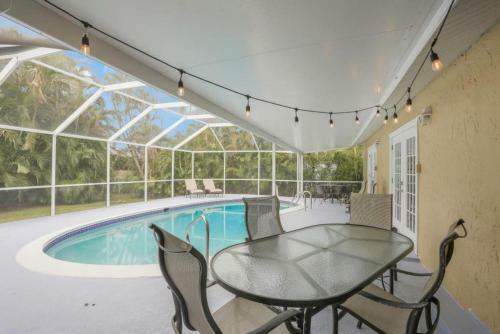 Sand Hill St. 318 Marco Island Vacation Rental