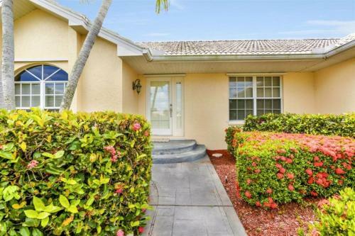 Sycamore Ct. 931 Marco Island Vacation Rental