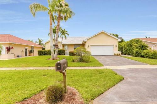 Sycamore Ct. 931 Marco Island Vacation Rental