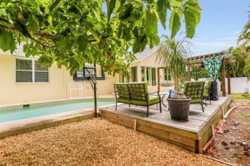 Sycamore Ct. 931 Marco Island Vacation Rental