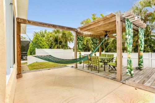 Sycamore Ct. 931 Marco Island Vacation Rental