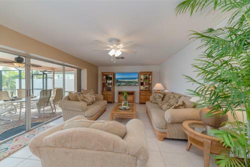 Jewel Of Olde Marco 3 Bed 2 Bath Pool Home Direct Access