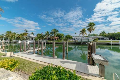 Jewel Of Olde Marco 3 Bed 2 Bath Pool Home Direct Access