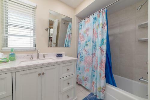 Jewel Of Olde Marco 3 Bed 2 Bath Pool Home Direct Access