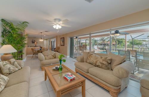 Jewel Of Olde Marco 3 Bed 2 Bath Pool Home Direct Access